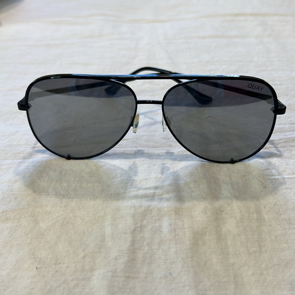 Quay x Desi High Key Aviator Sunglasses Black Metal Frame Mirror Smoke Lens - Picture 7 of 16